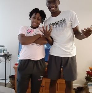 Meet your Posher, Gloria